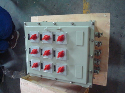 【特價銷售照明配電箱、配電柜、無功補償柜】價格,廠家,圖片,無功補償裝置,瑞安市恒安電氣-